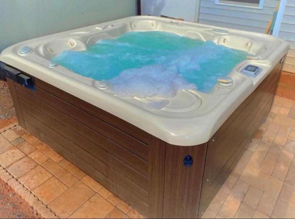 Stylish 4B 3B -King Bed- Jacuzzi Charlotte Exterior foto