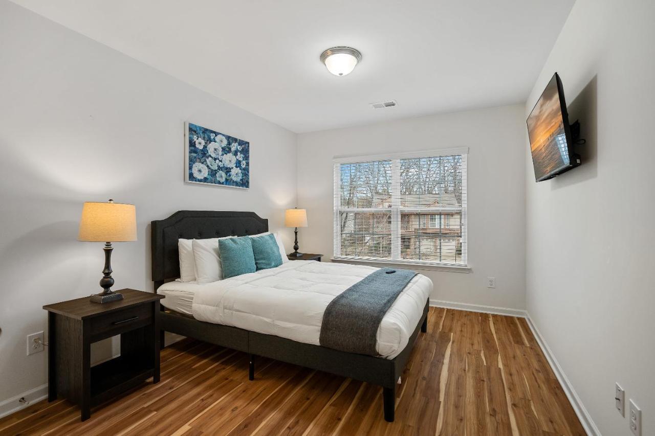 Stylish 4B 3B -King Bed- Jacuzzi Charlotte Exterior foto
