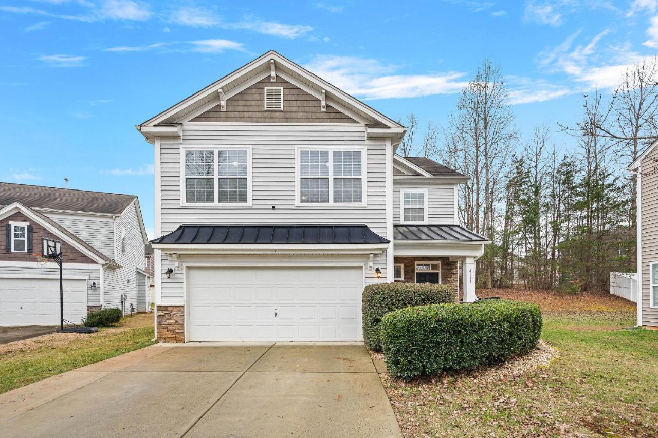 Stylish 4B 3B -King Bed- Jacuzzi Charlotte Exterior foto
